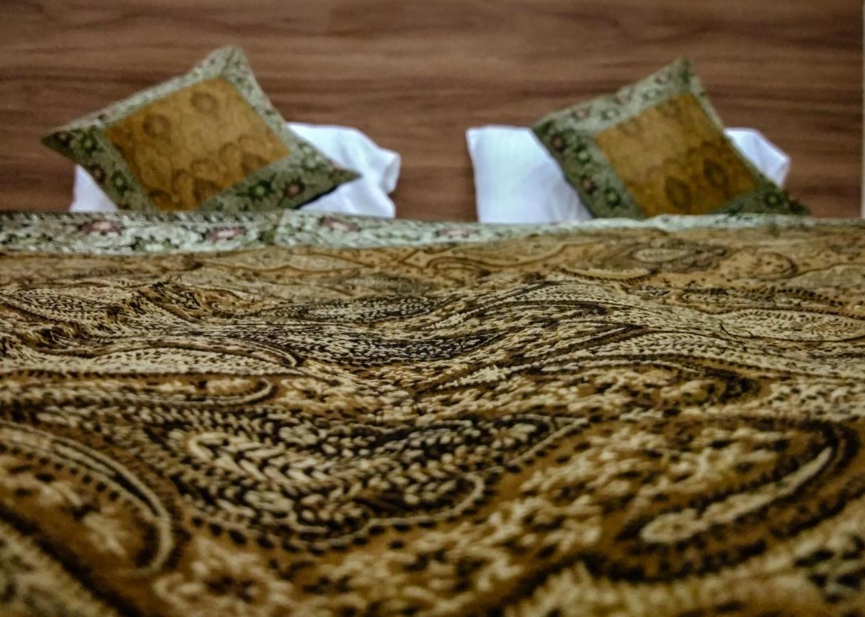 Ajay Guest House Варанаси Экстерьер фото