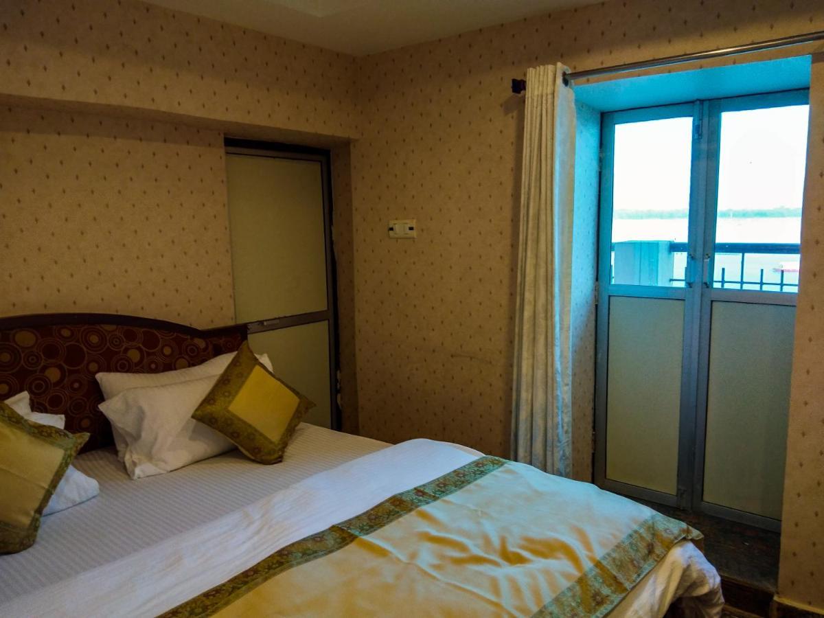 Ajay Guest House Варанаси Экстерьер фото