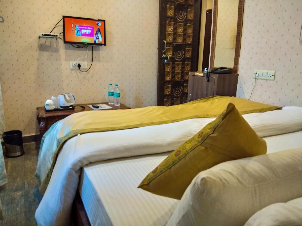 Ajay Guest House Варанаси Экстерьер фото