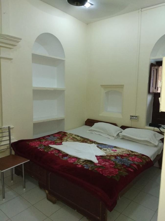Ajay Guest House Варанаси Экстерьер фото