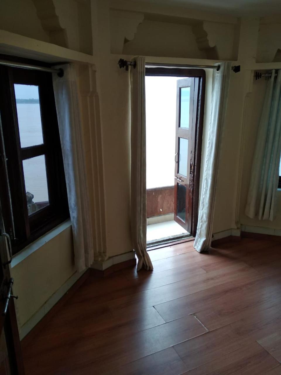 Ajay Guest House Варанаси Экстерьер фото