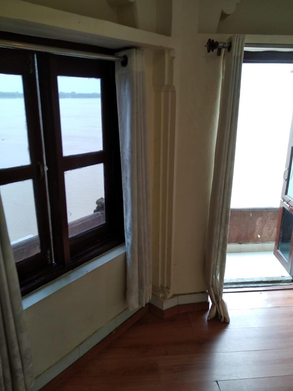 Ajay Guest House Варанаси Экстерьер фото