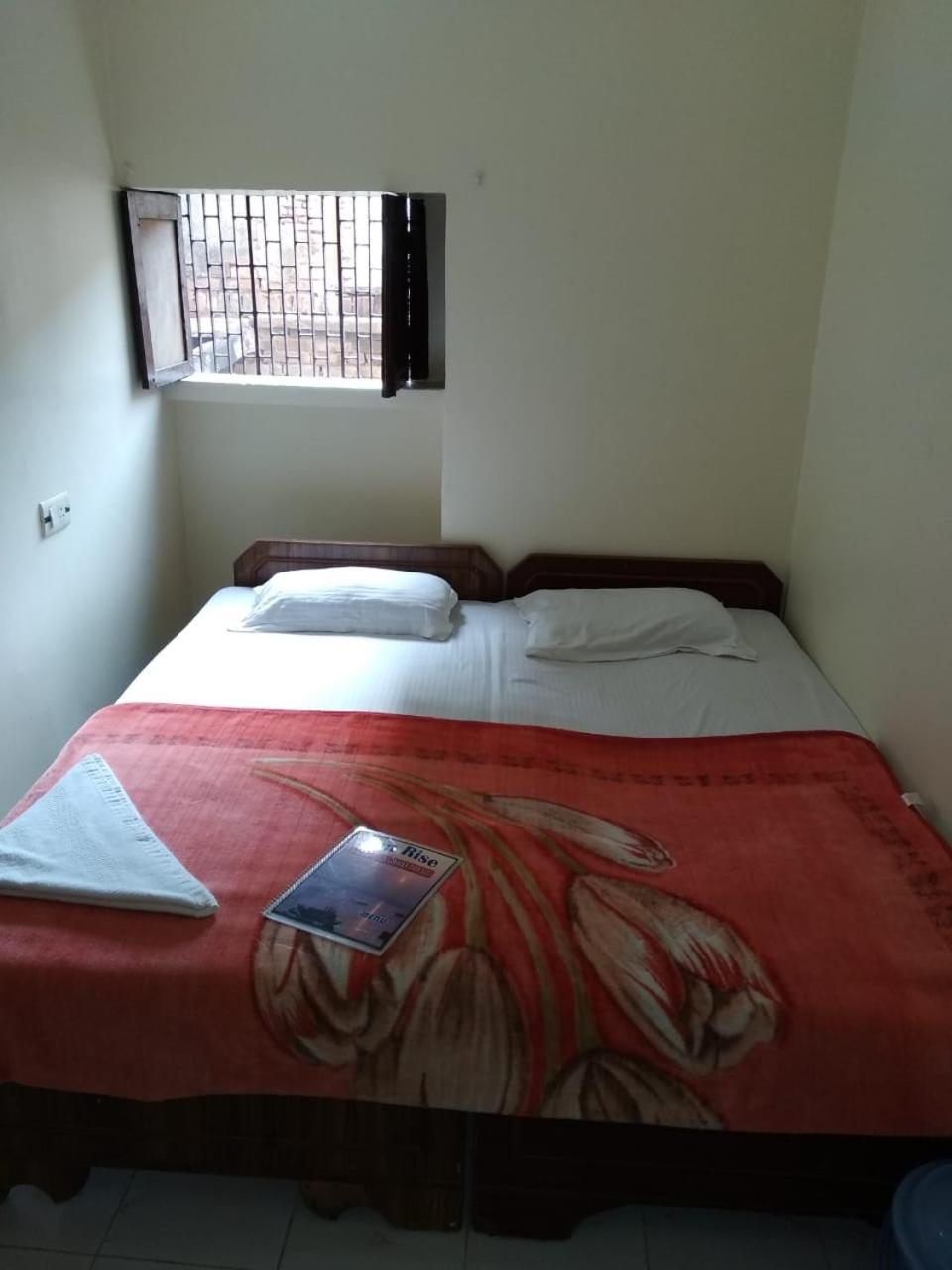 Ajay Guest House Варанаси Экстерьер фото