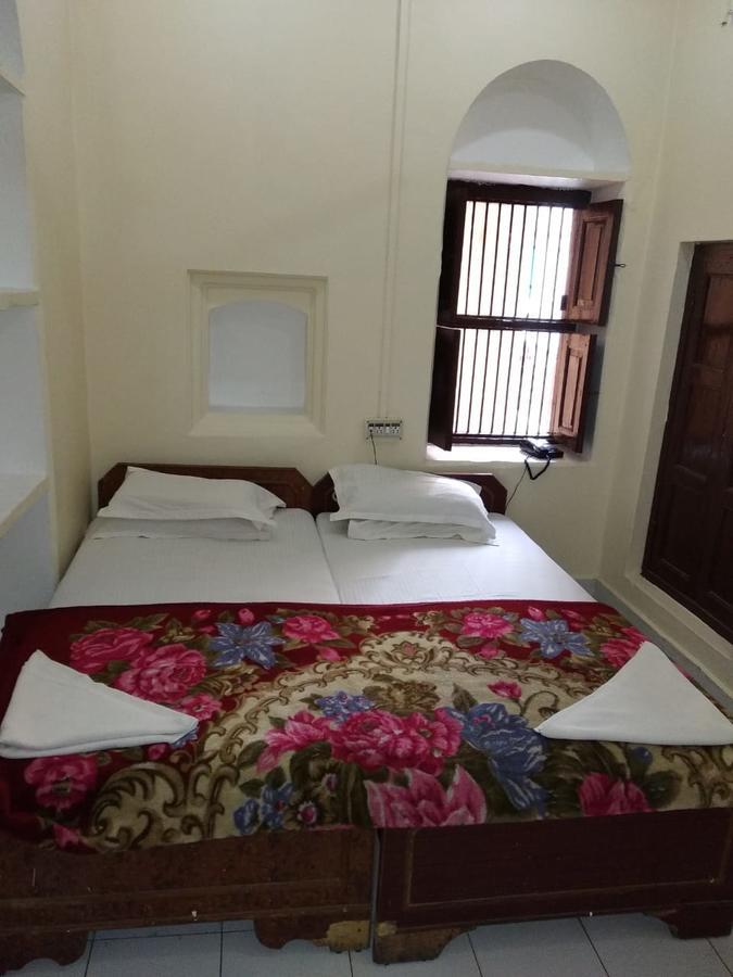 Ajay Guest House Варанаси Экстерьер фото